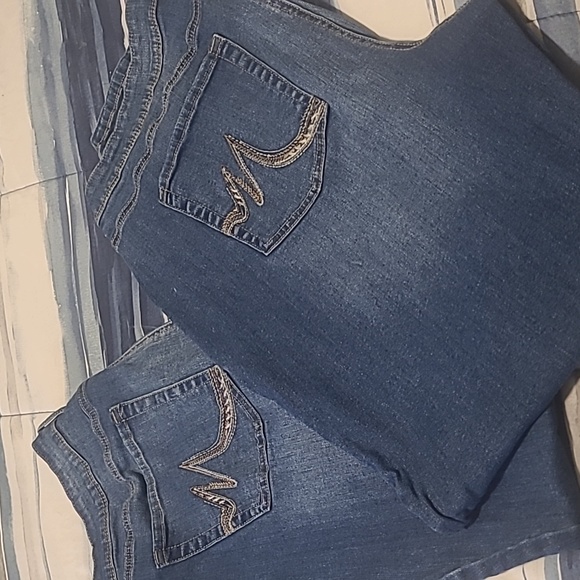 Maurices Denim - Two pair of Maurices jeans for one price.